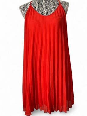City Triangles Bold Red Top